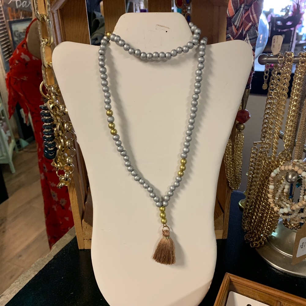 Beaded necklace
